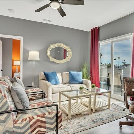 Professionals-Restaurants-Fastwifi-A C-Desk- Pets Apartment San Diego Bagian luar foto