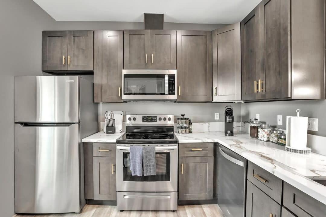 Professionals-Restaurants-Fastwifi-A C-Desk- Pets Apartment San Diego Bagian luar foto