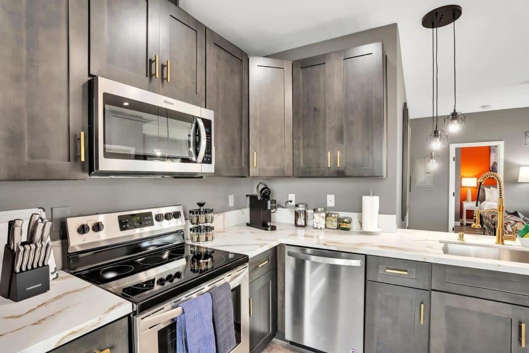 Professionals-Restaurants-Fastwifi-A C-Desk- Pets Apartment San Diego Bagian luar foto