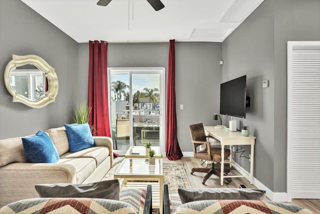 Professionals-Restaurants-Fastwifi-A C-Desk- Pets Apartment San Diego Bagian luar foto